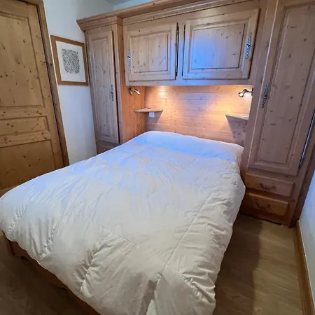 Les Granges 13 6-8 Person * La Plagne